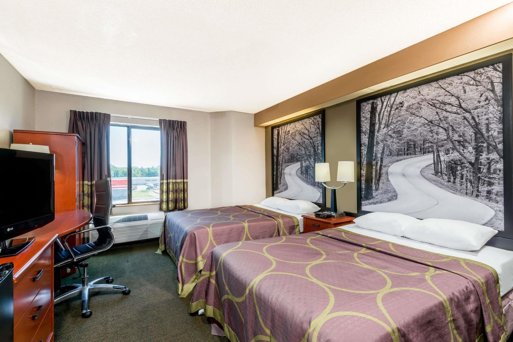 Super 8 By Wyndham Jasper Hotel Екстериор снимка