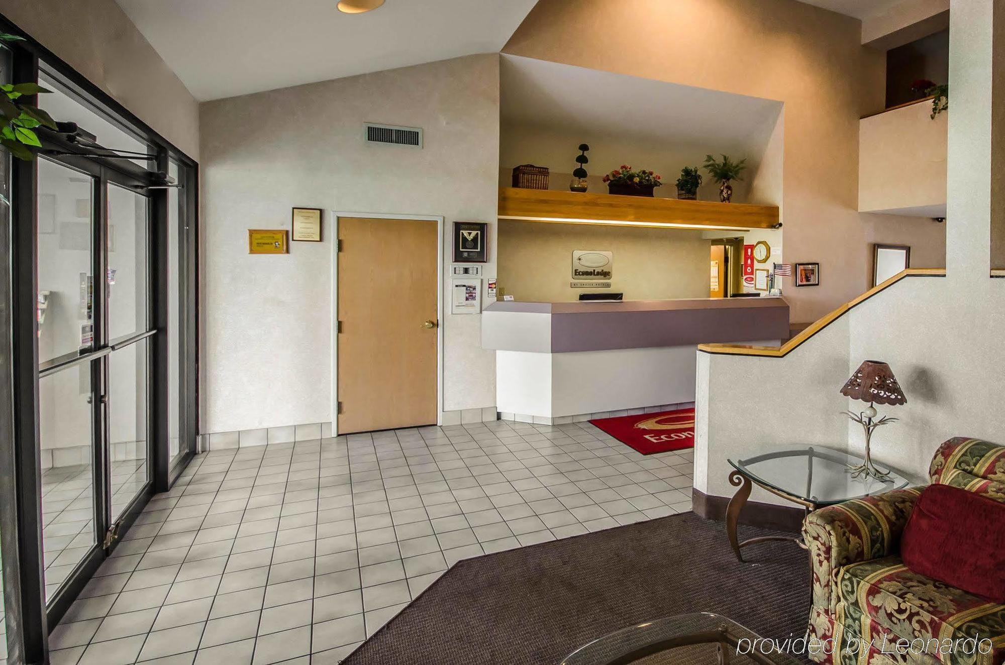 Super 8 By Wyndham Jasper Hotel Екстериор снимка