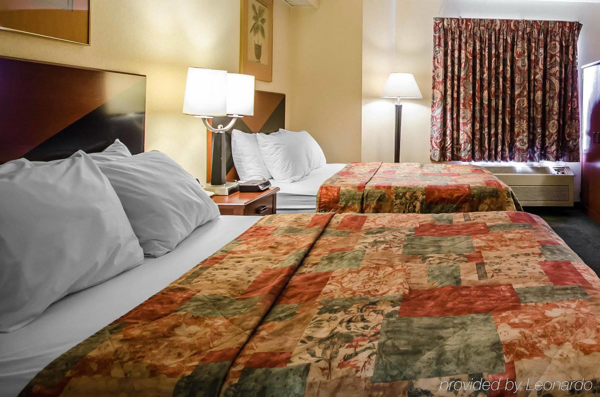 Super 8 By Wyndham Jasper Hotel Екстериор снимка